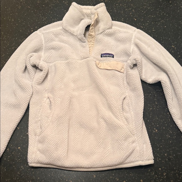 Patagonia Sweaters - Patagonia Cream Fleece Quarter-Zip XXS